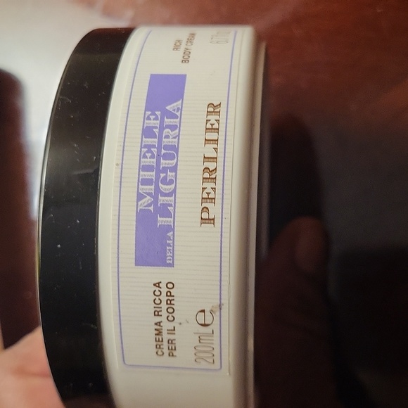 Perlier Meile de la Ligurla Bath and body butter bundle (lavender honey) - Picture 6 of 8